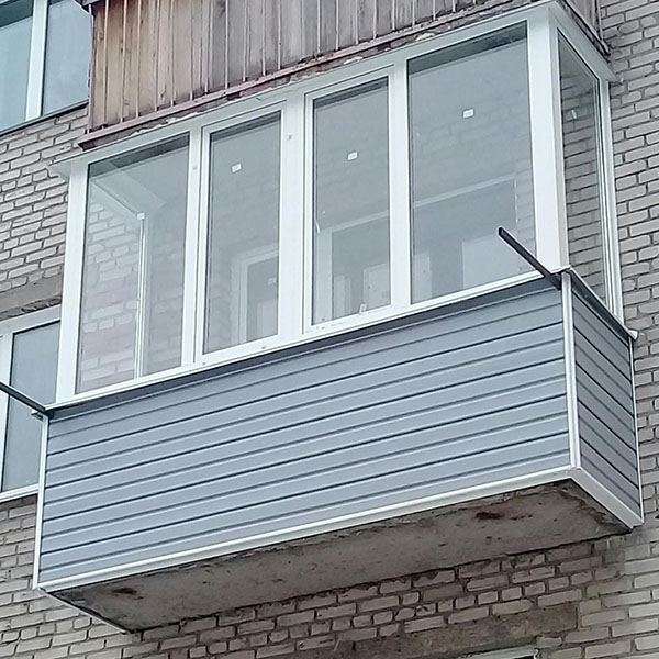 Пример обшивки балкона