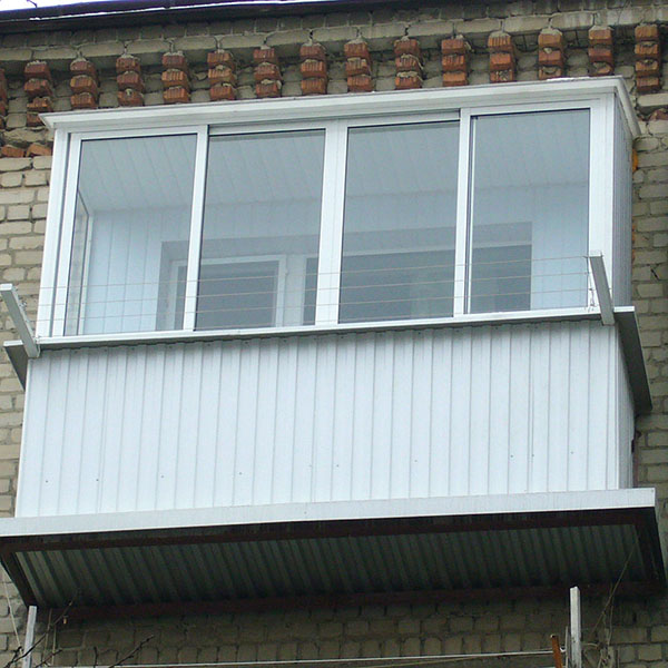 Пример обшивки балкона